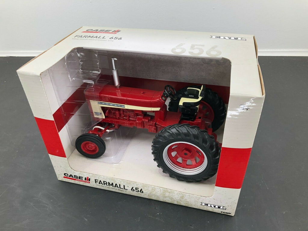 IH Farmall 656 Wide Front- 1/16