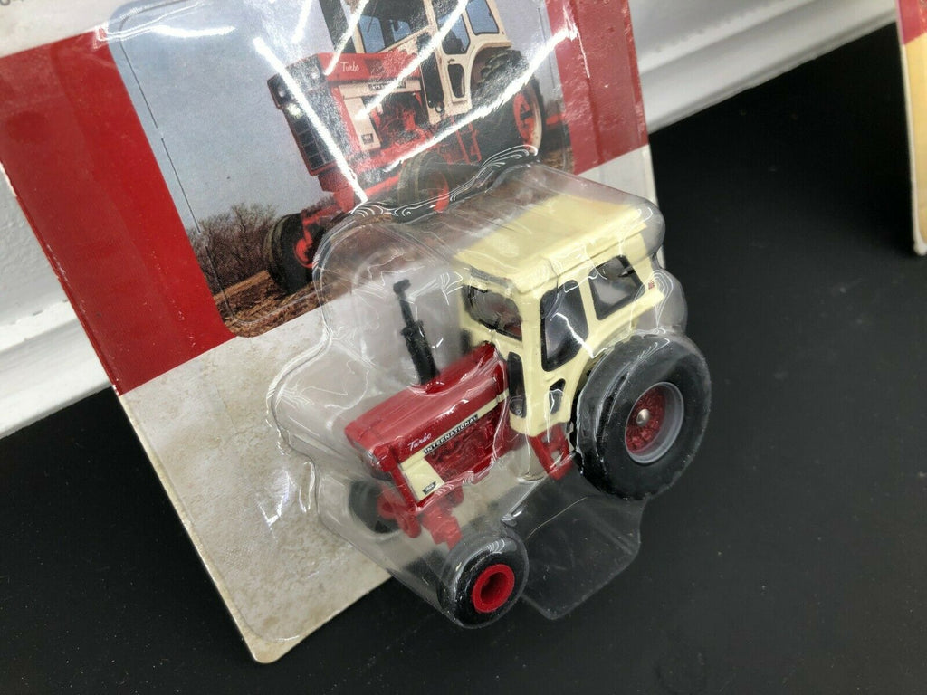 Case IH International Harvester Farmall 1066 Tractor Toy 1/64