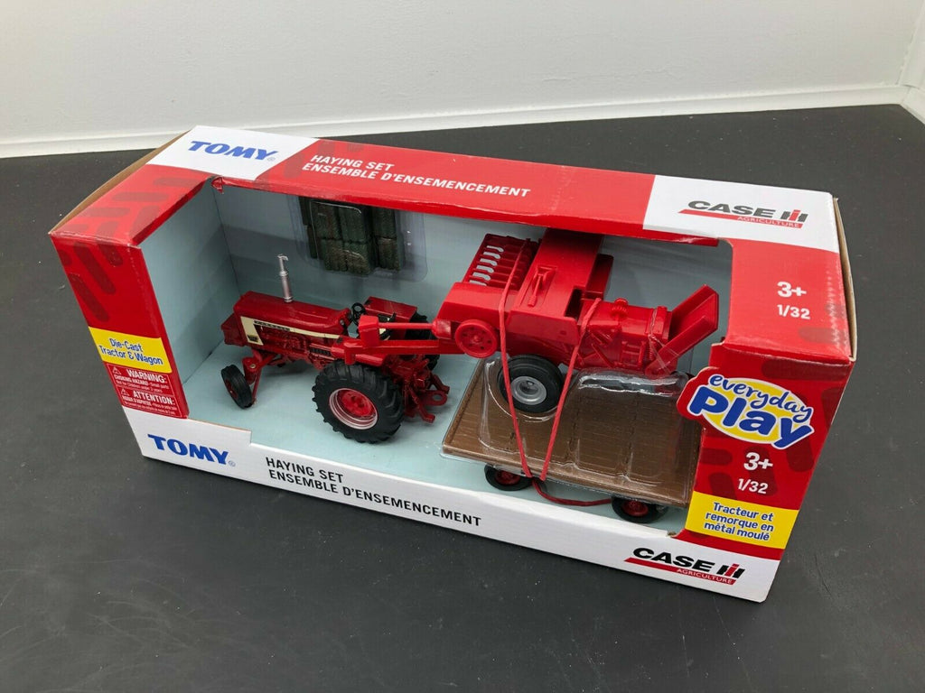 Case IH International Harvester 806 Tractor Hay Set Wagon Baler 1/32 Scale